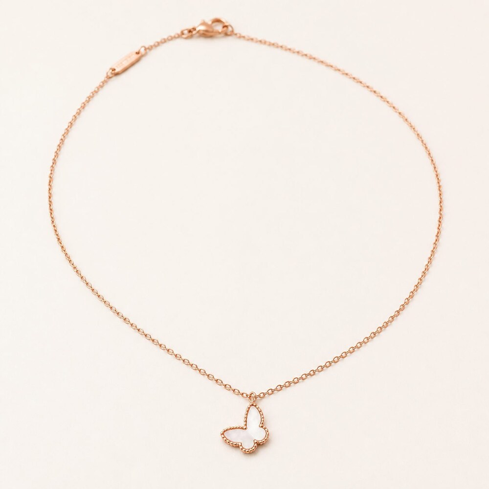 Van Cleef & Arpels Elegant Signature Necklace Style 10 | New with Box